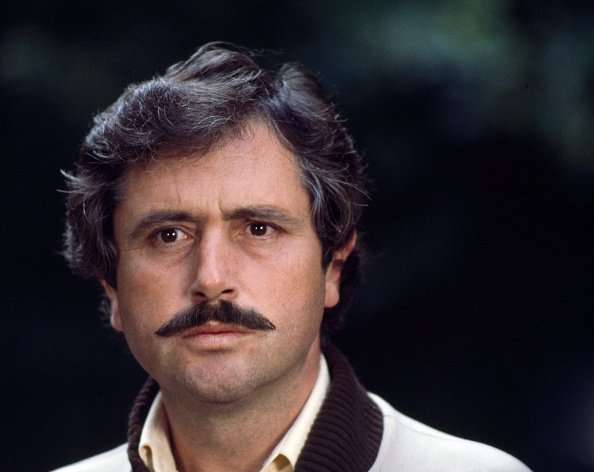 Victor Lanoux lors du tournage du film 'Les Chiens' en 1978, France. | Photo : Getty Images