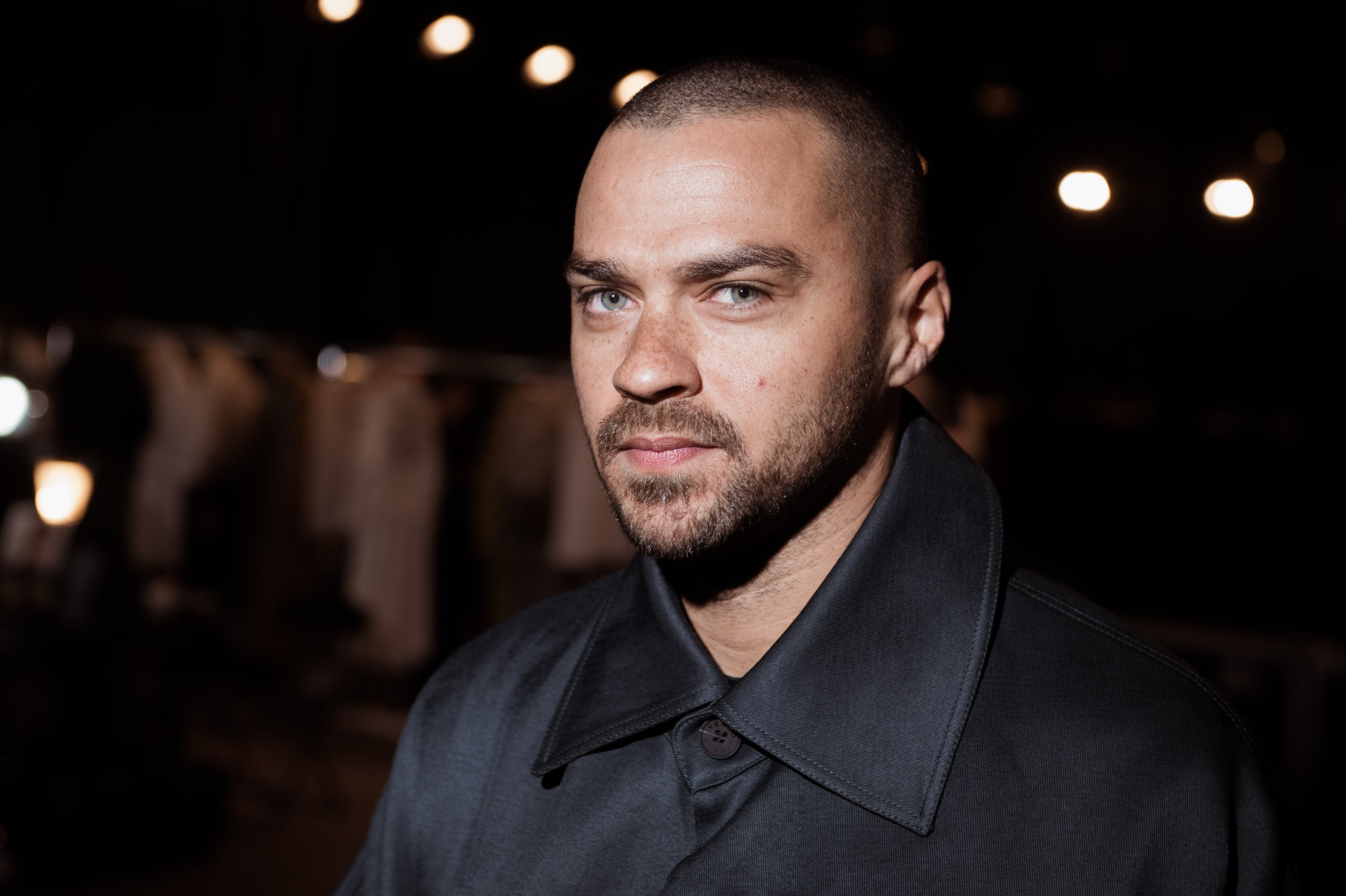 Jesse Williams at a Paris Fashion Week Show in France on Jan. 22, 2017 | Source: Getty Images