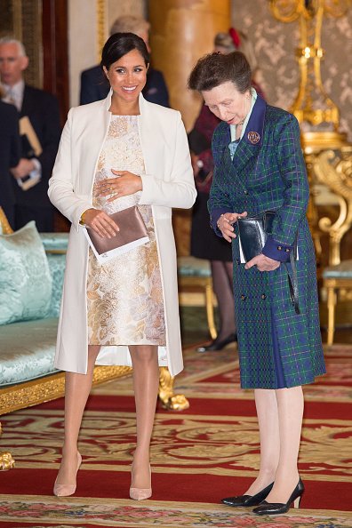 Meghan Markle et le prince Harry, duc de Sussex, assistent au cinquantième anniversaire de l'investiture du prince de Galles au palais de Buckingham, le 5 mars 2019, à Londres, Angleterre : Getty Images Meghan Markle et le prince Harry, duc de Sussex, assistent au cinquantième anniversaire de l'investiture du prince de Galles au palais de Buckingham, le 5 mars 2019, à Londres, Angleterre : Getty Images