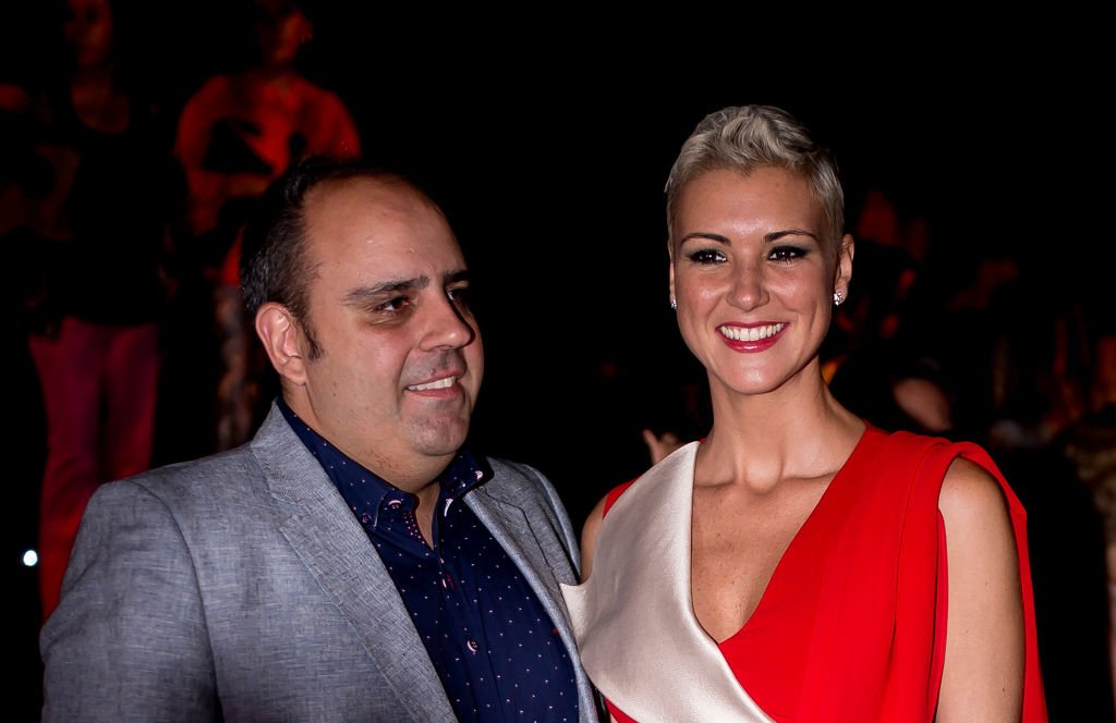 María Jesús Ruiz y Julio Ruz en el espectáculo de Miguel Marinero.| Fuente: Getty Images María Jesús Ruiz y Julio Ruz en el espectáculo de Miguel Marinero.| Fuente: Getty Images