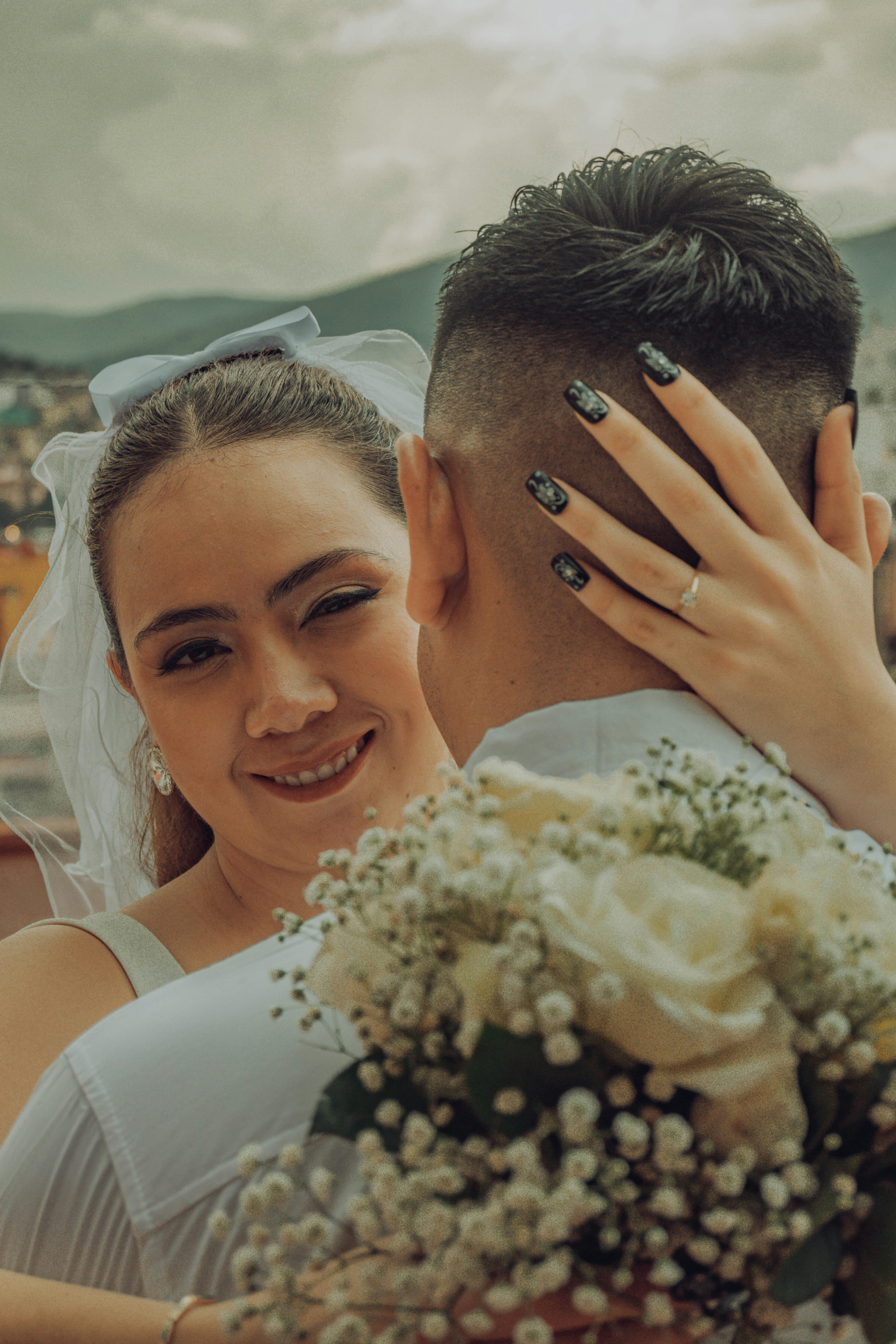 Happy newlyweds | Source: Pexels