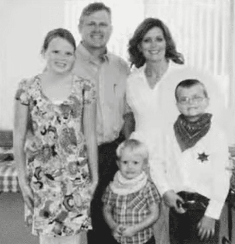 A family photo of Colton Burpo with his parents and siblings.| Source: youtube.com/ Phillippians2v9to11