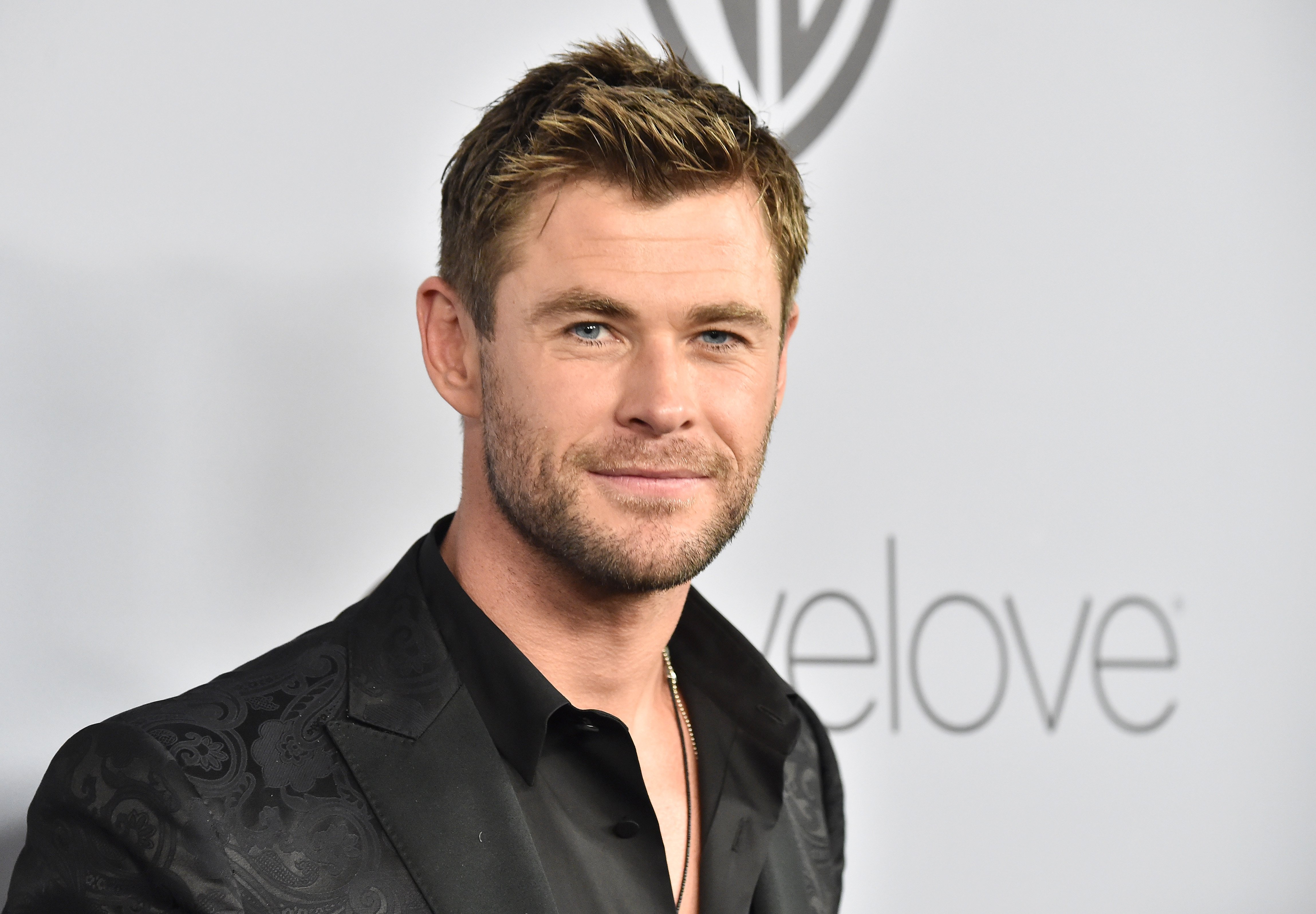 Chris Hemsworth attends 19th Annual Post-Golden Globes Party on January 7, 2018, in Beverly Hills, California. | Source: Getty Images.