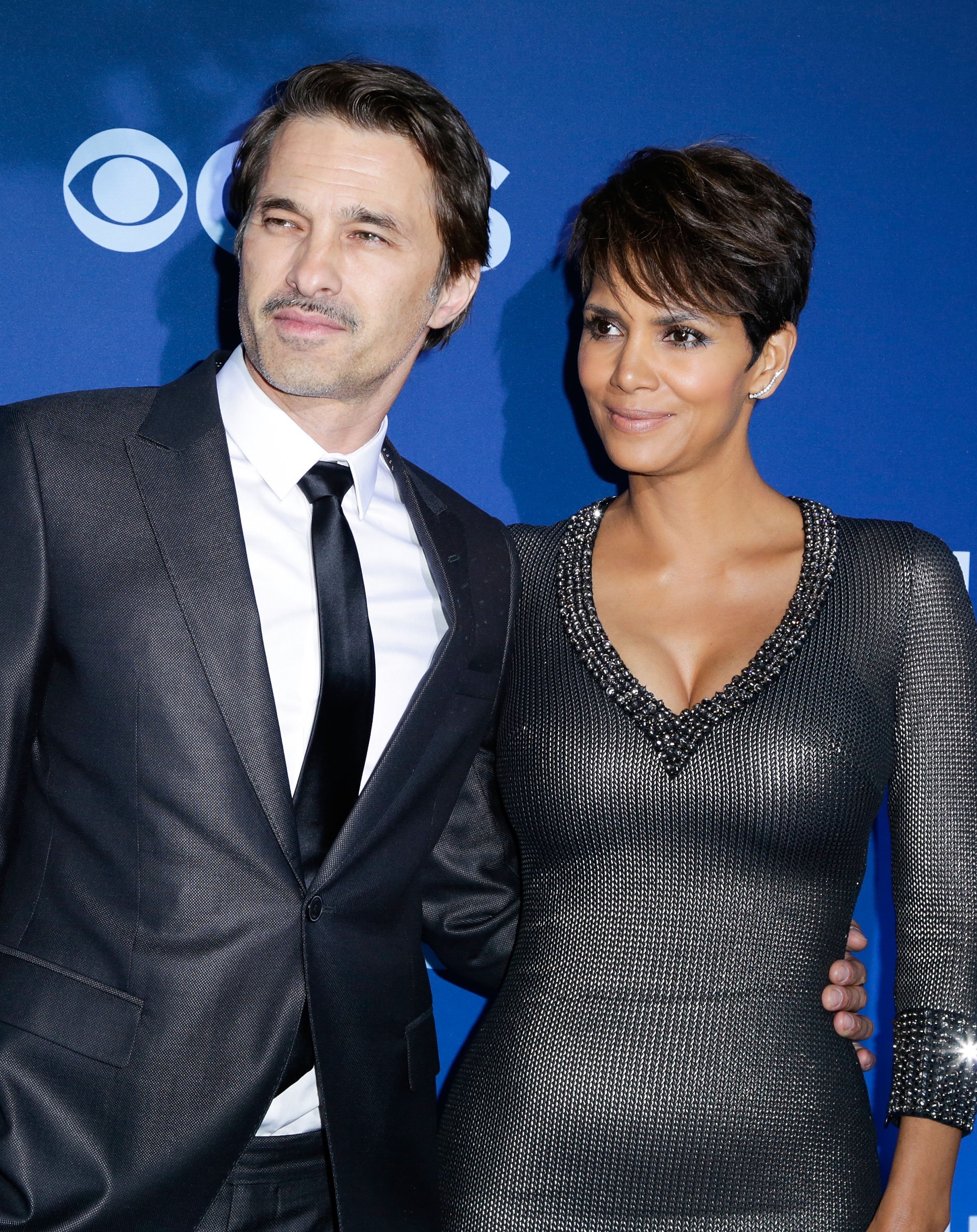 Olivier Martinez and Halle Berry at the Los Angeles premiere of "Extant" at Samuel Oschin Space Shuttle Endeavour Display Pavilionin Los Angeles, California | Photo: Vincent Sandoval/WireImage via Getty Images