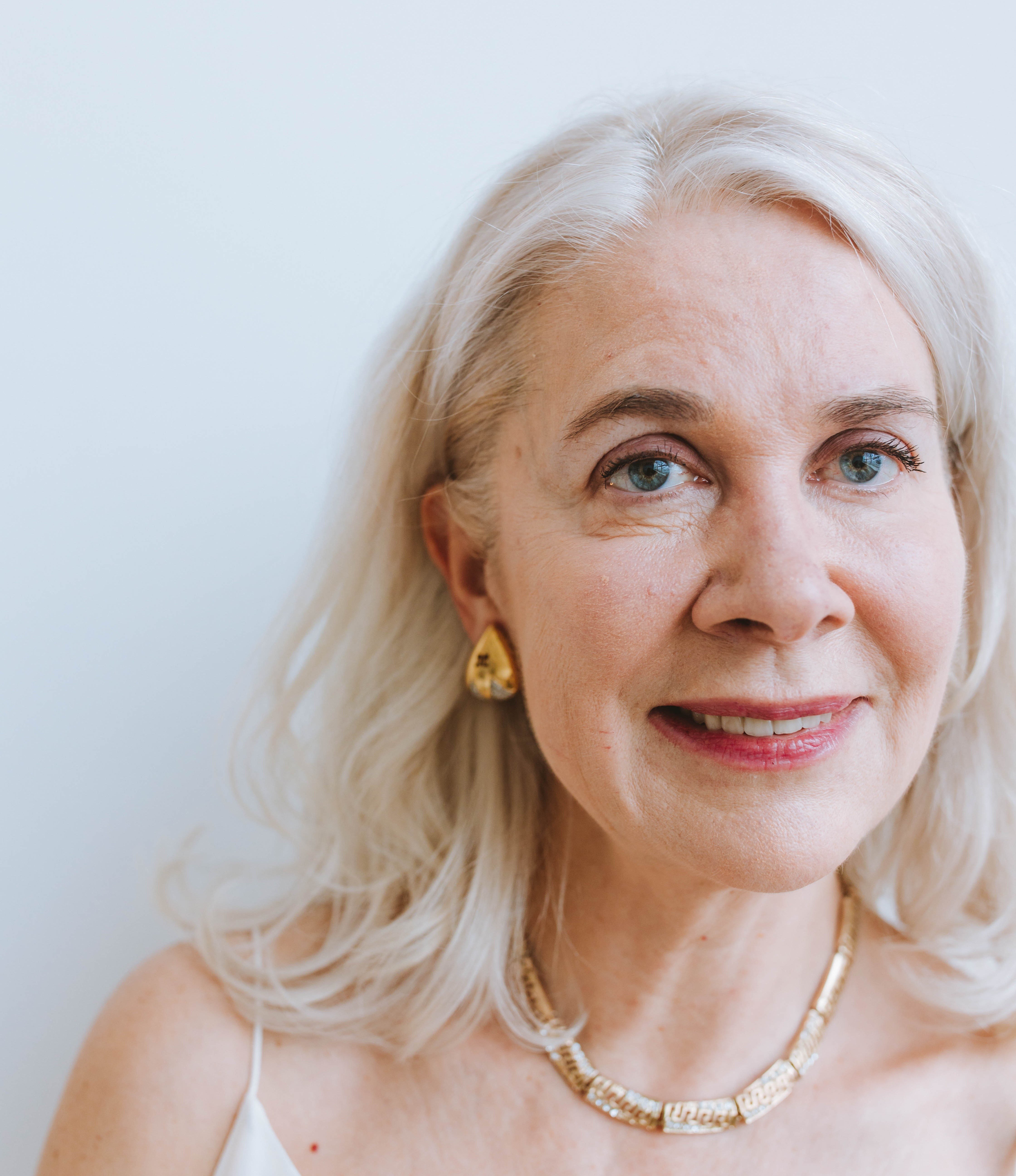 Barbara's daughter convinced her to sign a loan on her house. | Source: Pexels