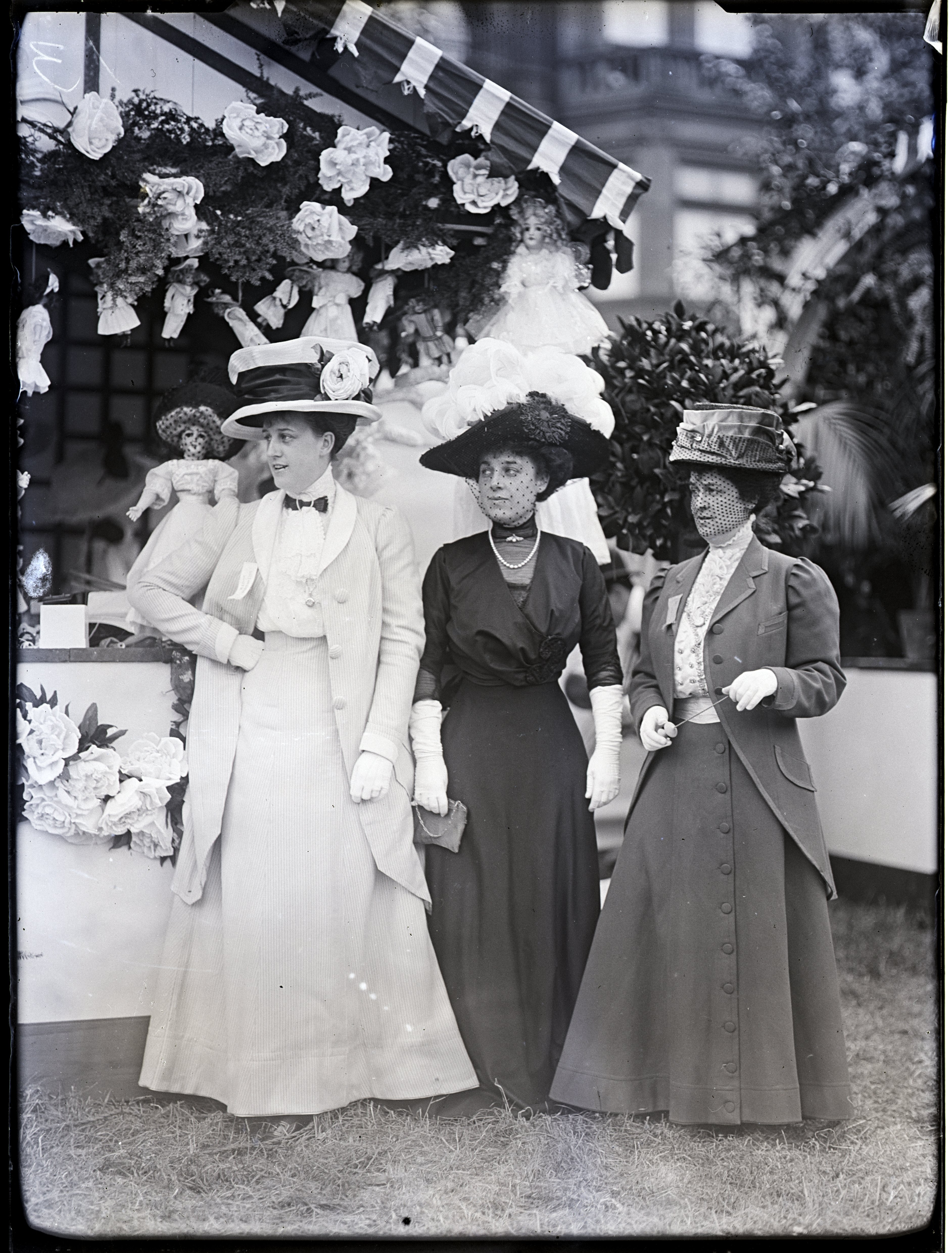 Mujeres de alta sociedad en Nueva York en 1909. | Foto: Getty Images