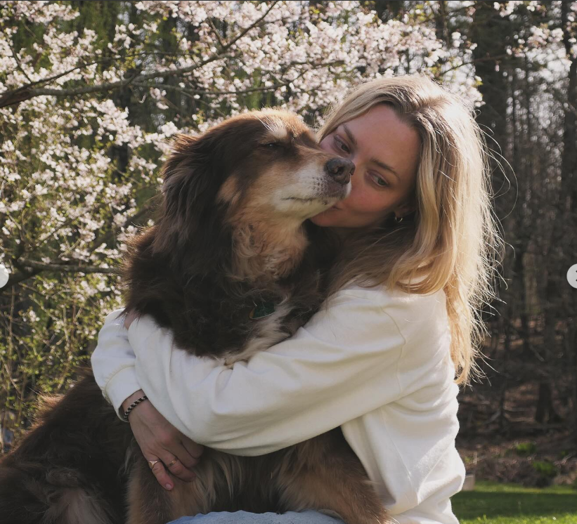 Amanda Seyfried pictured with her dog, Finn, dated April 21, 2025 | Source: Instagram/mengey