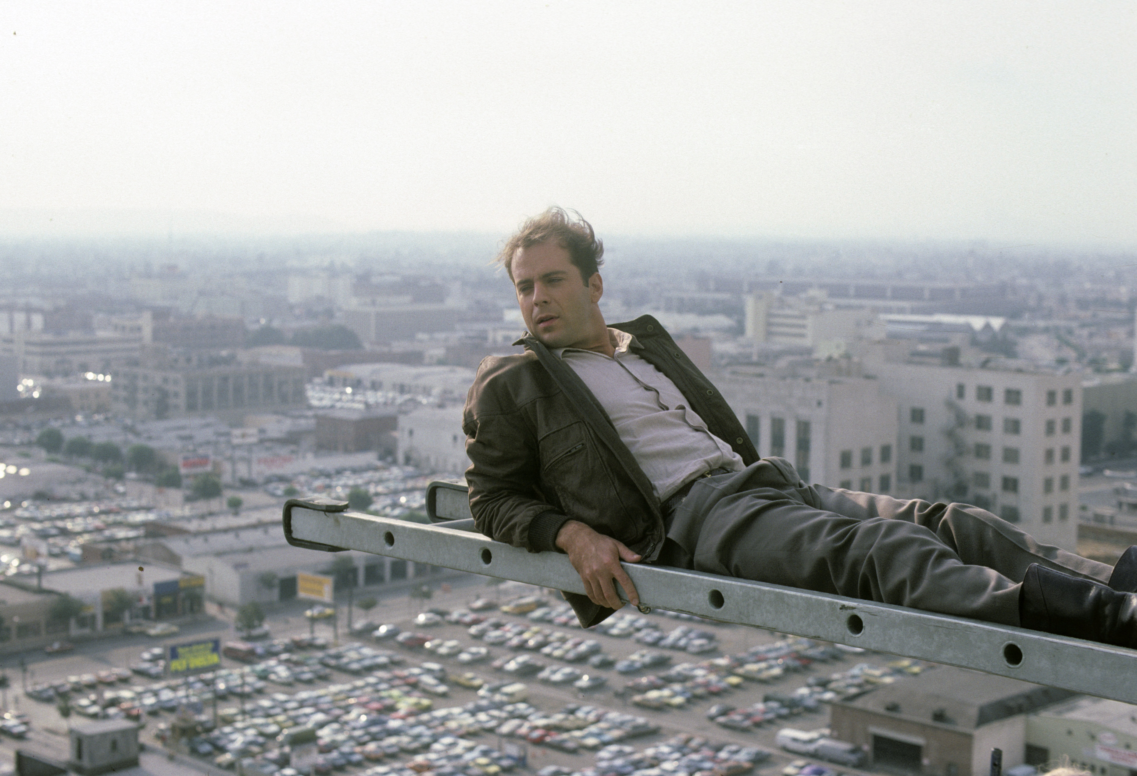 Bruce Willis for the "Moonlighting" pilot in 1985 | Source: Getty Images