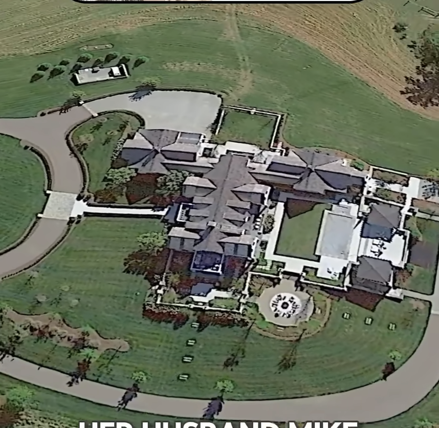 An aerial view of Carrie Underwood's home pictured on December 7, 2024, in Franklin, Tennessee. | Source: YouTube/Globlal_Real_Estates