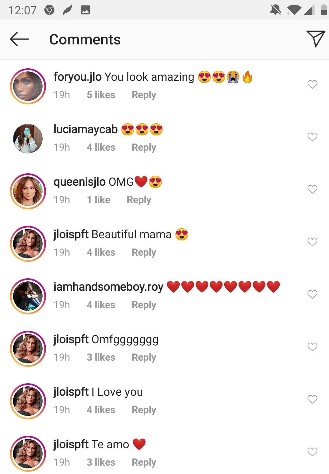 Comments under JLo's Instagram post. | Photo: Instagram/@Jlo