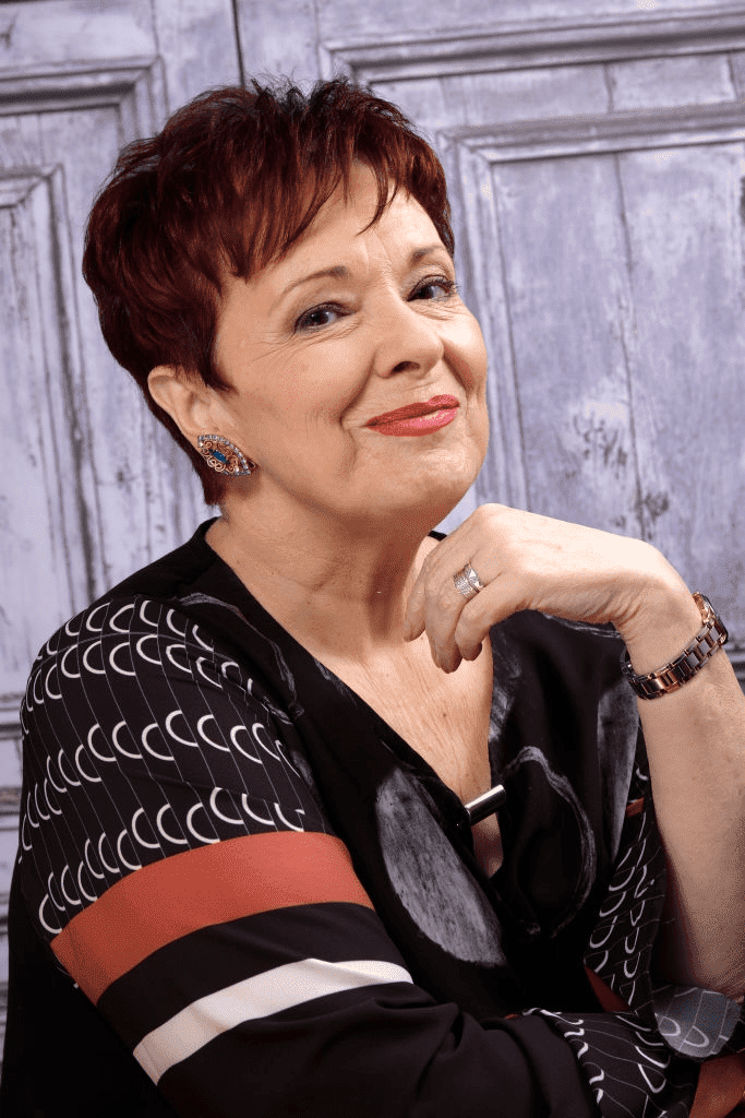 La chanteuse Fabienne Thibeault pose lors d'une séance de portrait à Paris, France, le 10/01/2019. | Photo : Getty Images