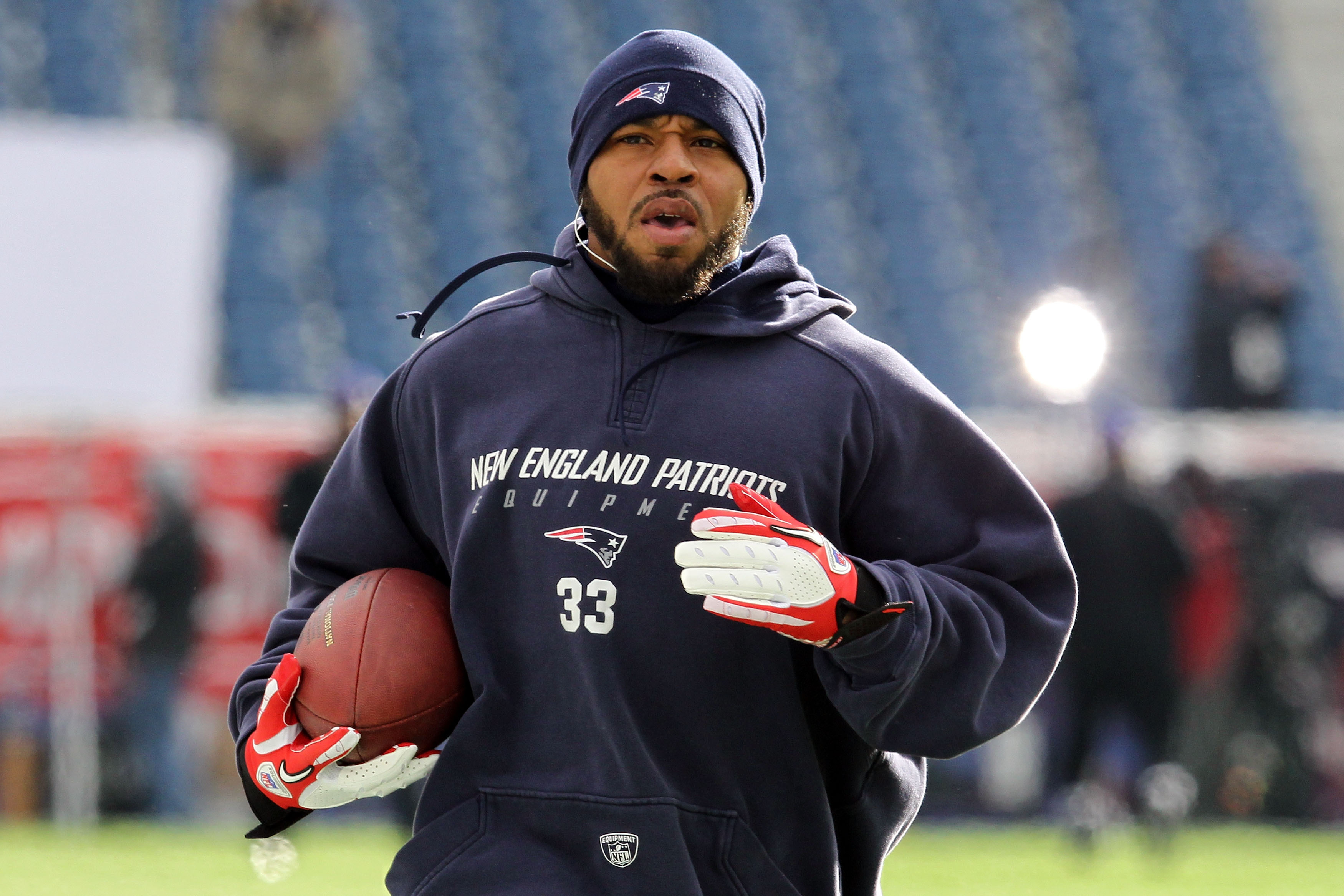 Kevin Faulk warms up prior to playing against the Baltimore Ravens in the AFC Championship Game at Gillette Stadium on January 22, 2012, in Foxboro, Massachusetts | Source: Getty Images