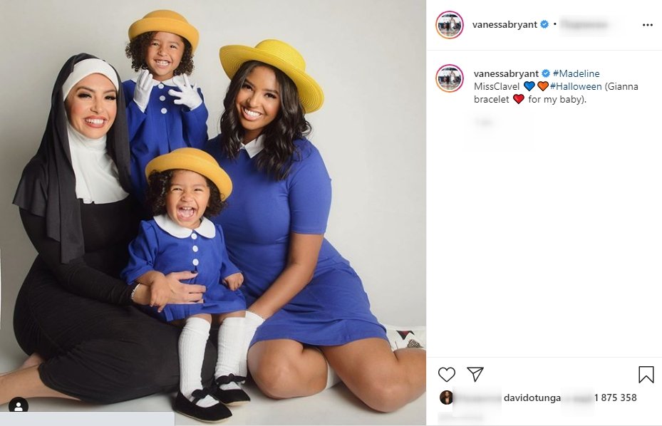 A photo of Vanessa Bryant and her daughters in their Halloween costume. | Photo: Instagram/Vanessabryant