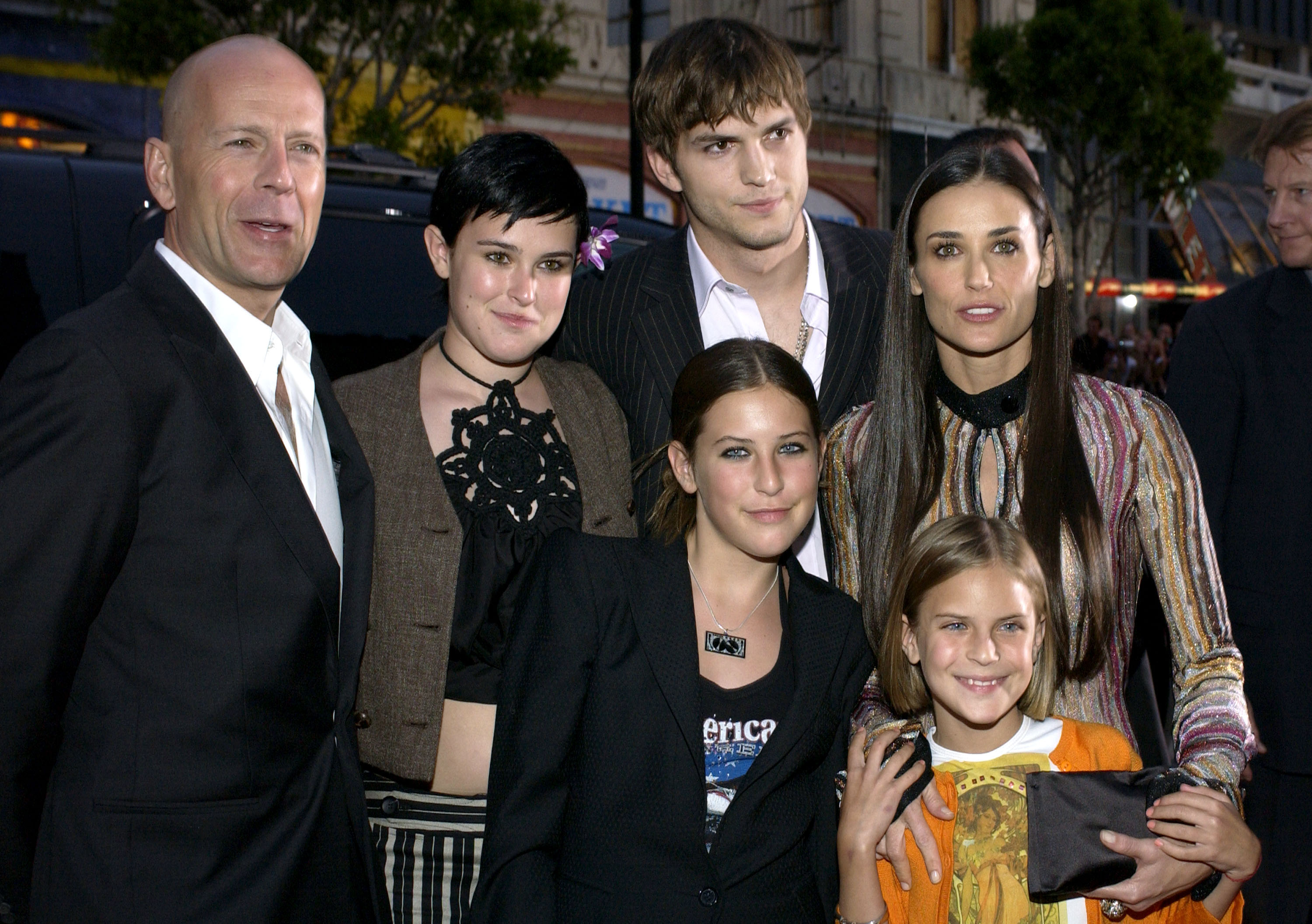 Bruce, Rumer, Scout, and Tallulah Willis with Ashton Kutcher and Demi Moore at the premiere of "Charlie's Angels 2 - Full Throttle" in 2003. | Source: Getty Images