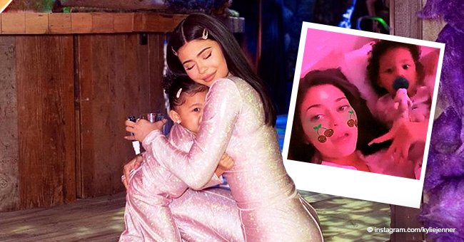 Kylie Jenners Daughter Stormi Reportedly Shushed Her Mom While Watching Frozen 2 For The 1st Time 