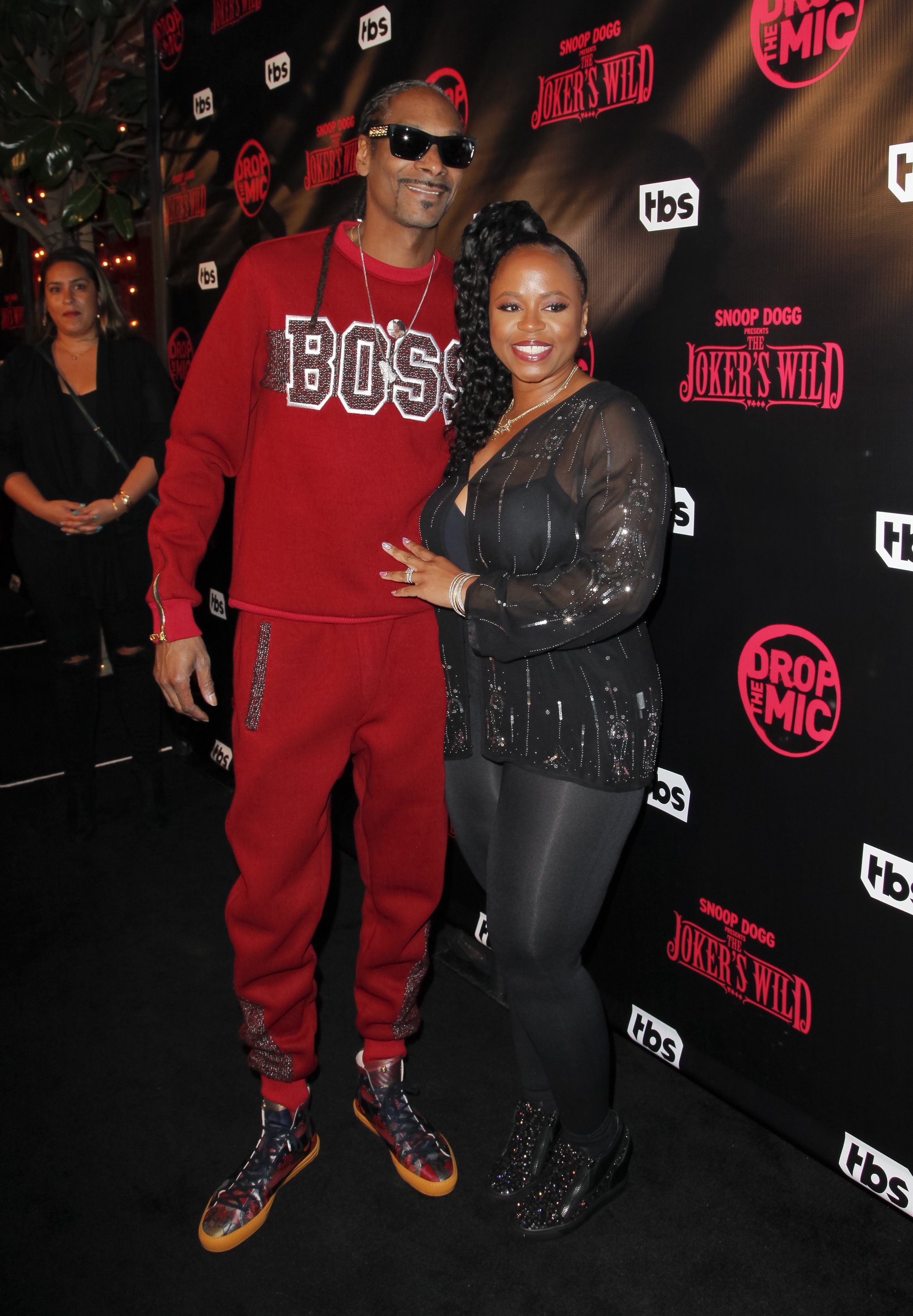 Snoop Dogg and Shante Broadus during the premiere of  TBS's "Drop The Mic" and "The Joker's Wild" at The Highlight Room on October 11, 2017. | Photo: Getty Images