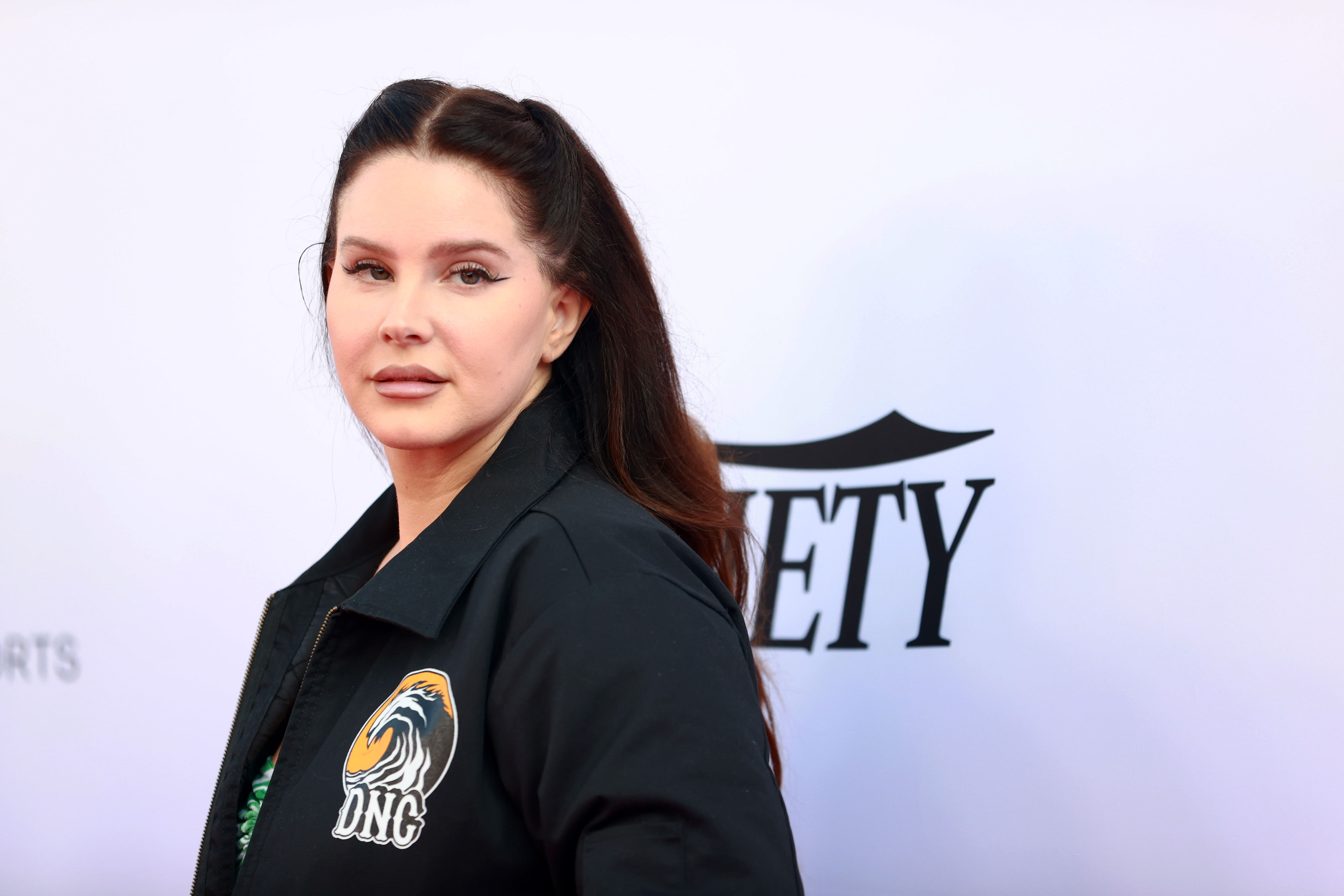 Lana Del Rey at Varietys Hitmakers Brunch on December 4, 2021, in Downtown Los Angeles. | Source: Getty Images