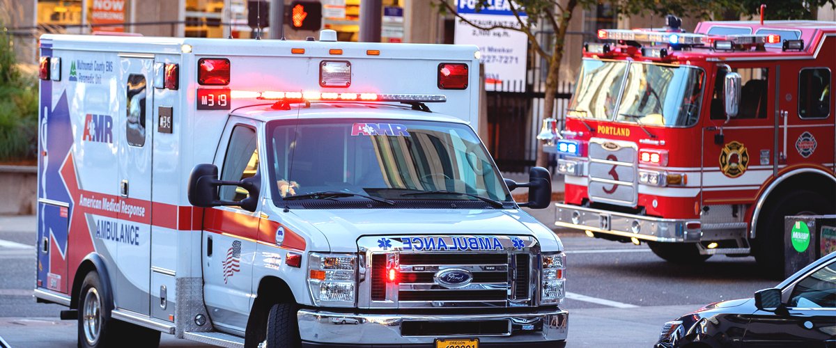 La voiture d'ambulance | Source: Shutterstock La voiture d'ambulance | Source: Shutterstock