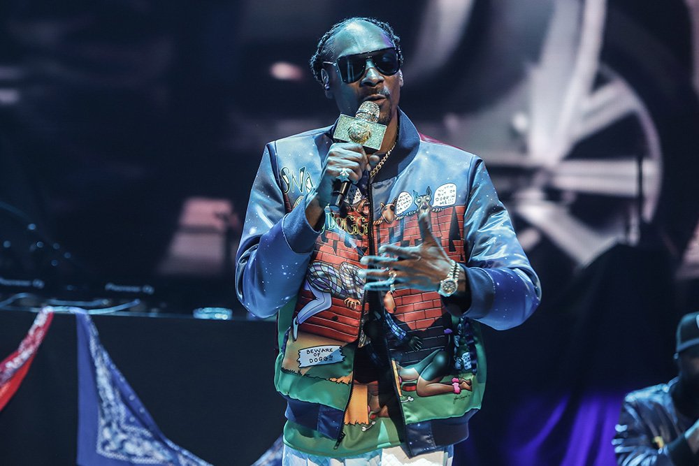 Snoop Dogg performs at the Bud Light Super Bowl Music Fest at American Airlines Arena in Miami, Florida in January 2020. I Image: Getty Images.