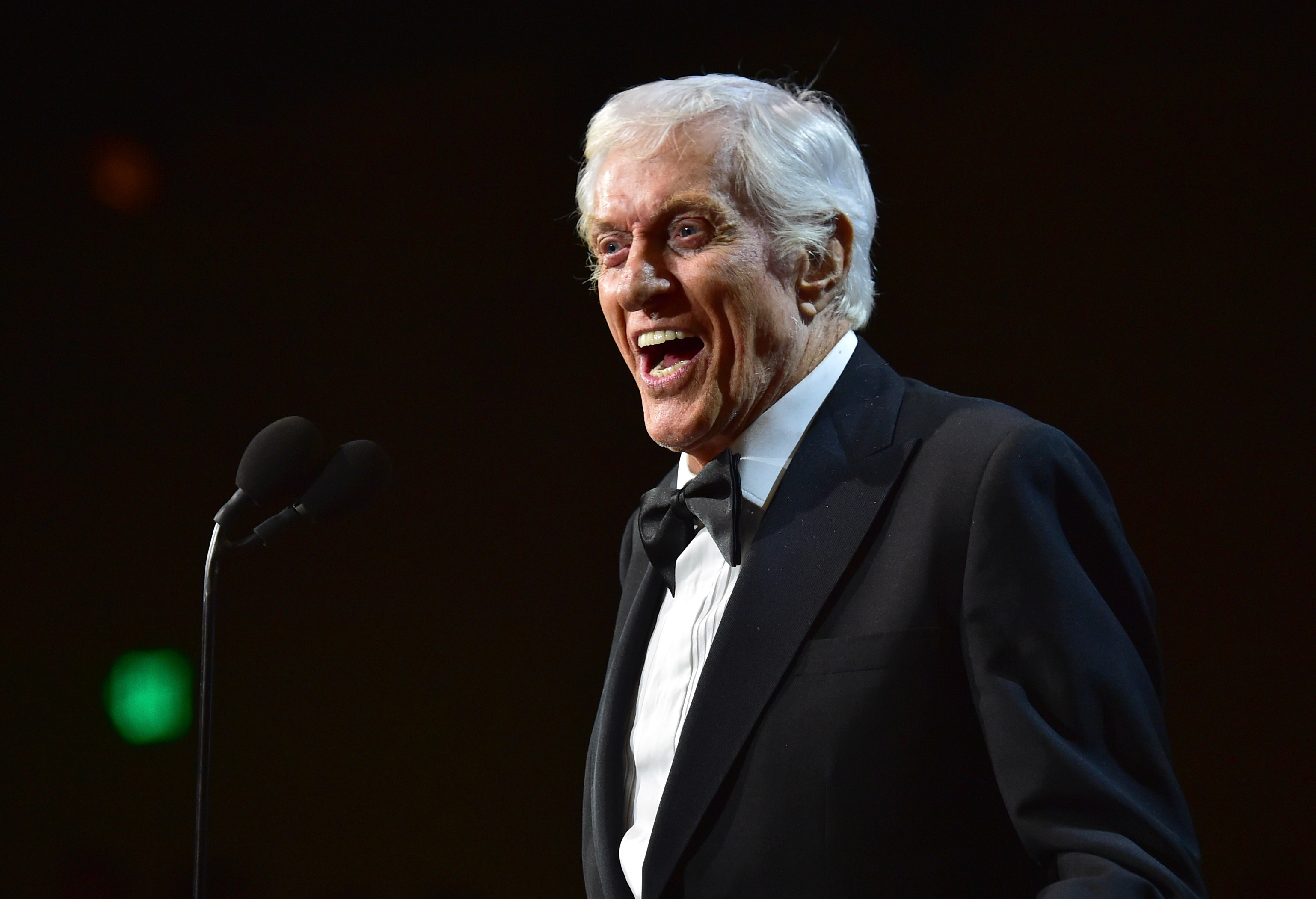 Dick Van Dyke accepts the Britannia Award for Excellence onstage at the 2017 AMD British Academy Britannia Awards  at The Beverly Hilton Hotel on October 27, 2017, in Beverly Hills, California. | Source: Getty Images