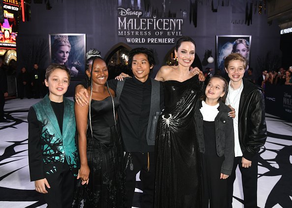Knox Leon, Zahara, Pax, Angelina Jolie, Vivienne, and Shiloh at the El Capitan Theatre on September 30, 2019 in Los Angeles, California. | Photo: Getty Images