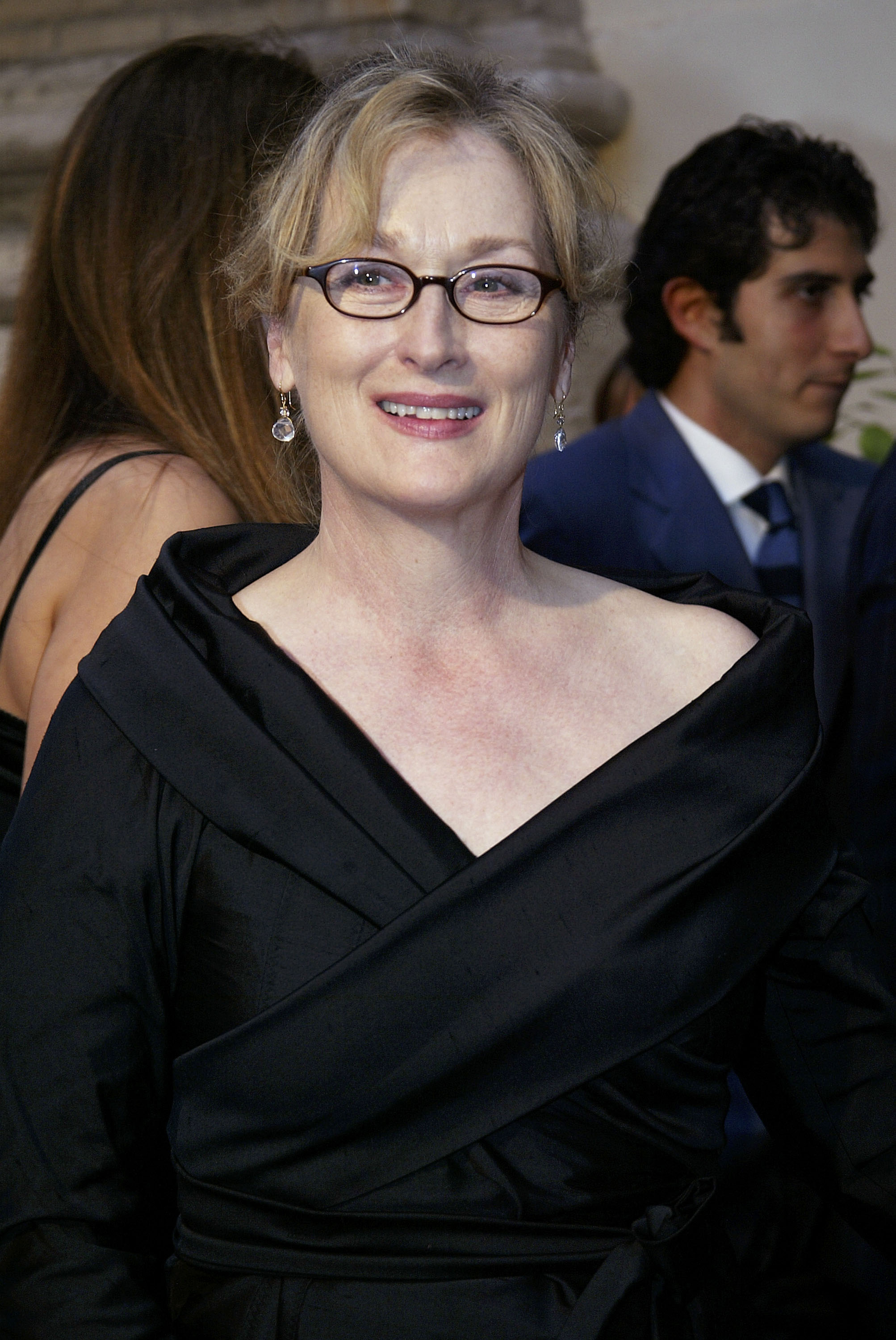 Meryl Streep attends the Robert De Niro Sr. painting exhibition on May 16, 2005 | Source: Getty Images