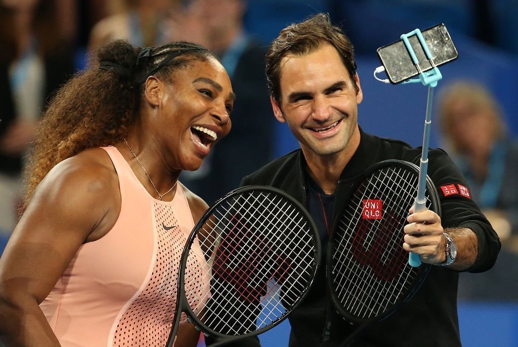 Serena Williams and Roger Federer taking a selfie during the 2019 Hopman Cup in Perth, Australia. | Photo: Getty Images