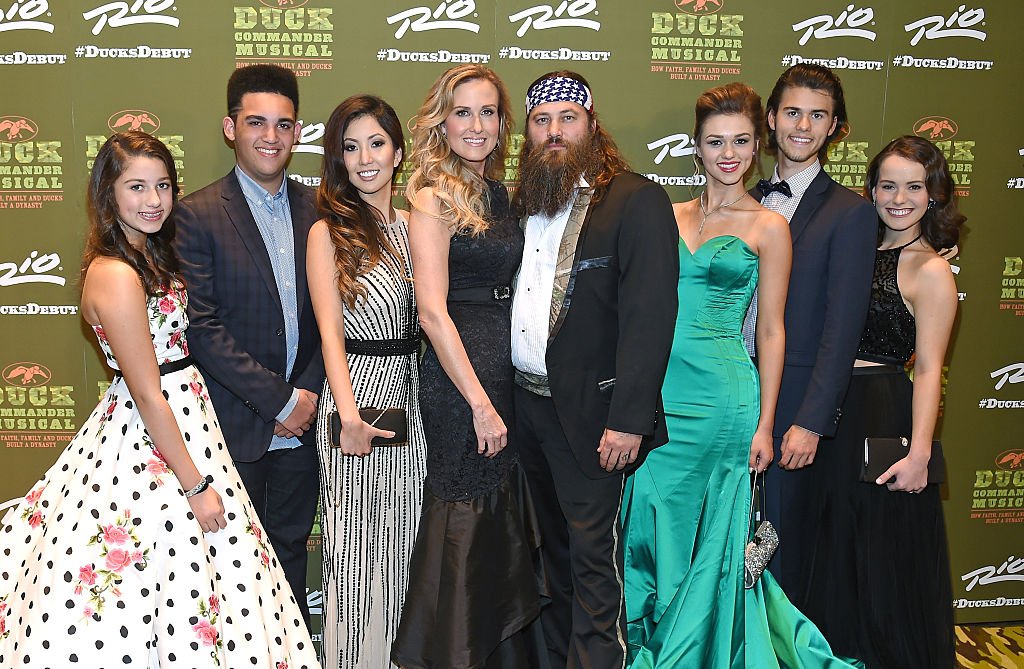 Bella, Will, Rebecca, Korie, Willie, Sadie, John Luke, and Mary Kate McEacharn at the "Duck Commander Musical" premiere on April 15, 2015, in Las Vegas | Photo: Getty Images