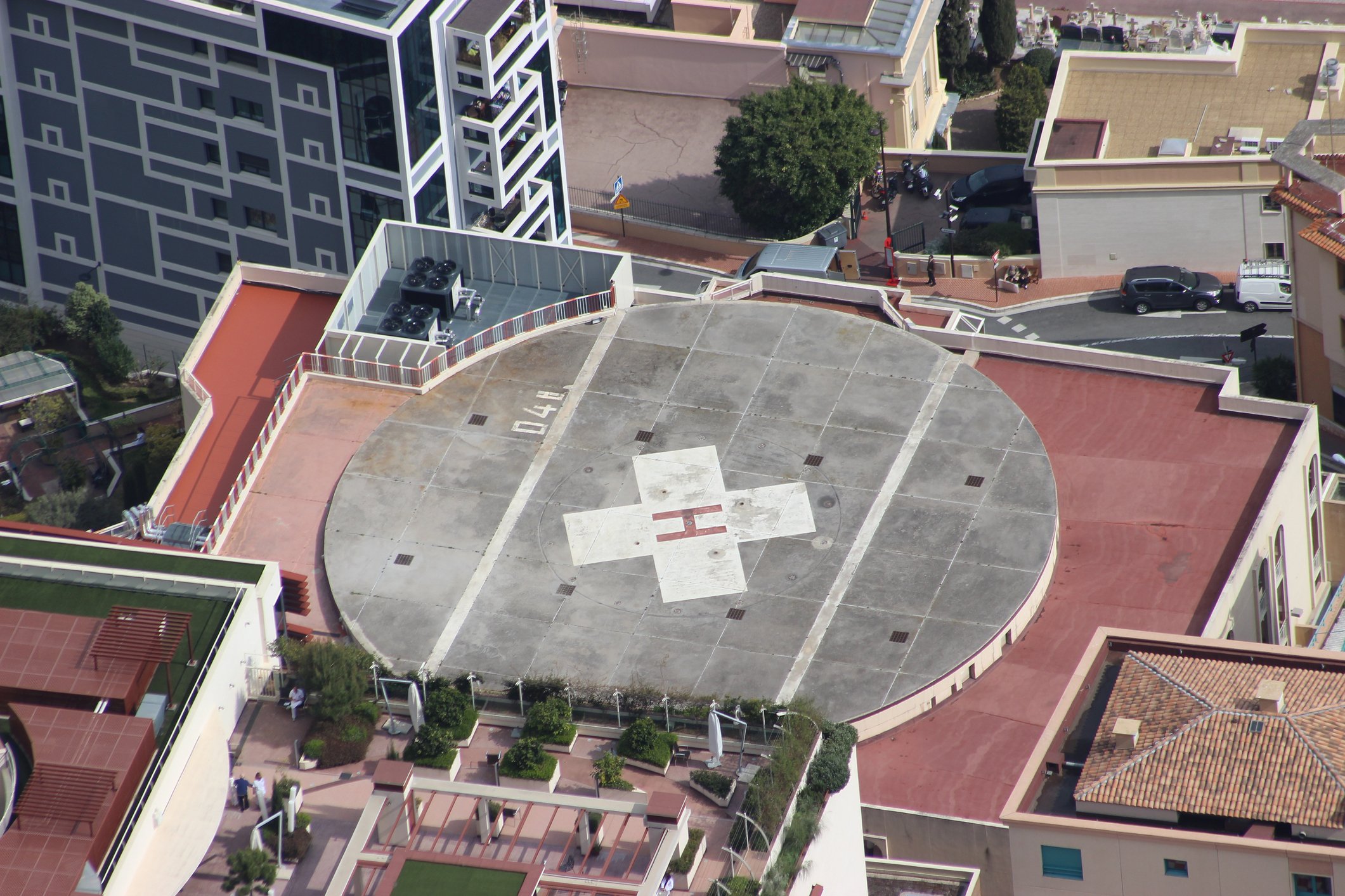 Hubschrauberlandeplatz auf einem Krankenhaus Gebäude I Quelle: Getty Images