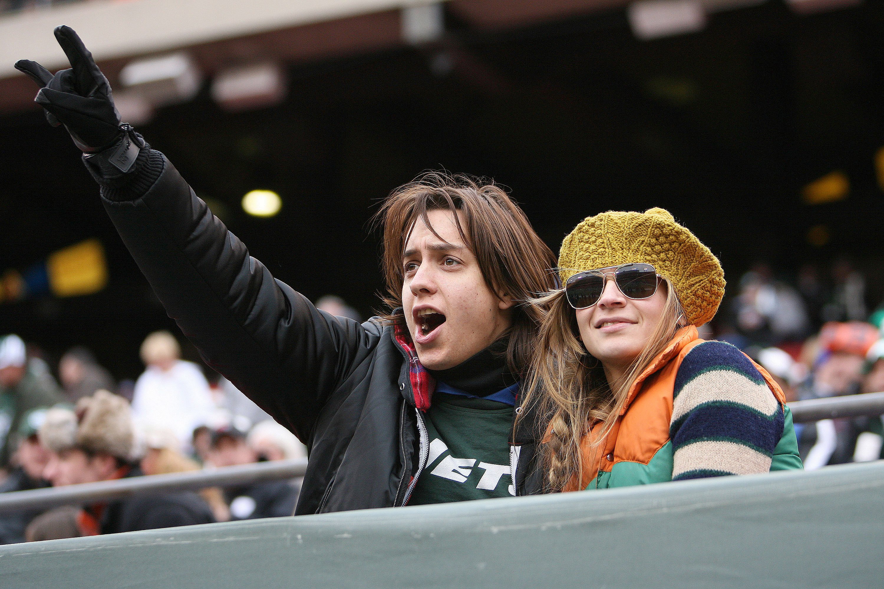 Julian Casablancas and his ex-wife, Juliet Juslin, at a Chicago Bears and New York Jets match at the Meadowlands in New Jersey on November 19, 2006.  | Source: Getty Images  | Source: Getty Images