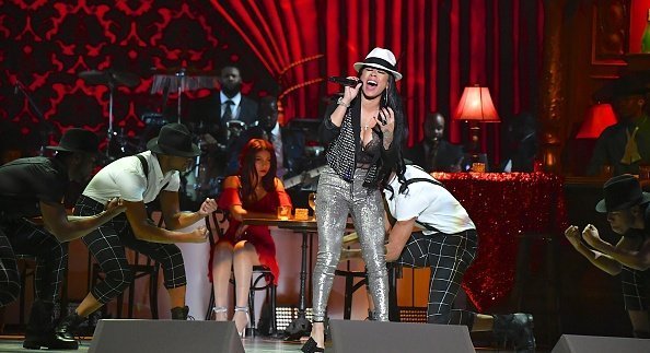 Keyshia Cole performs during the 2017 Soul Train Music Awards at the Orleans Arena | Photo: Getty Images