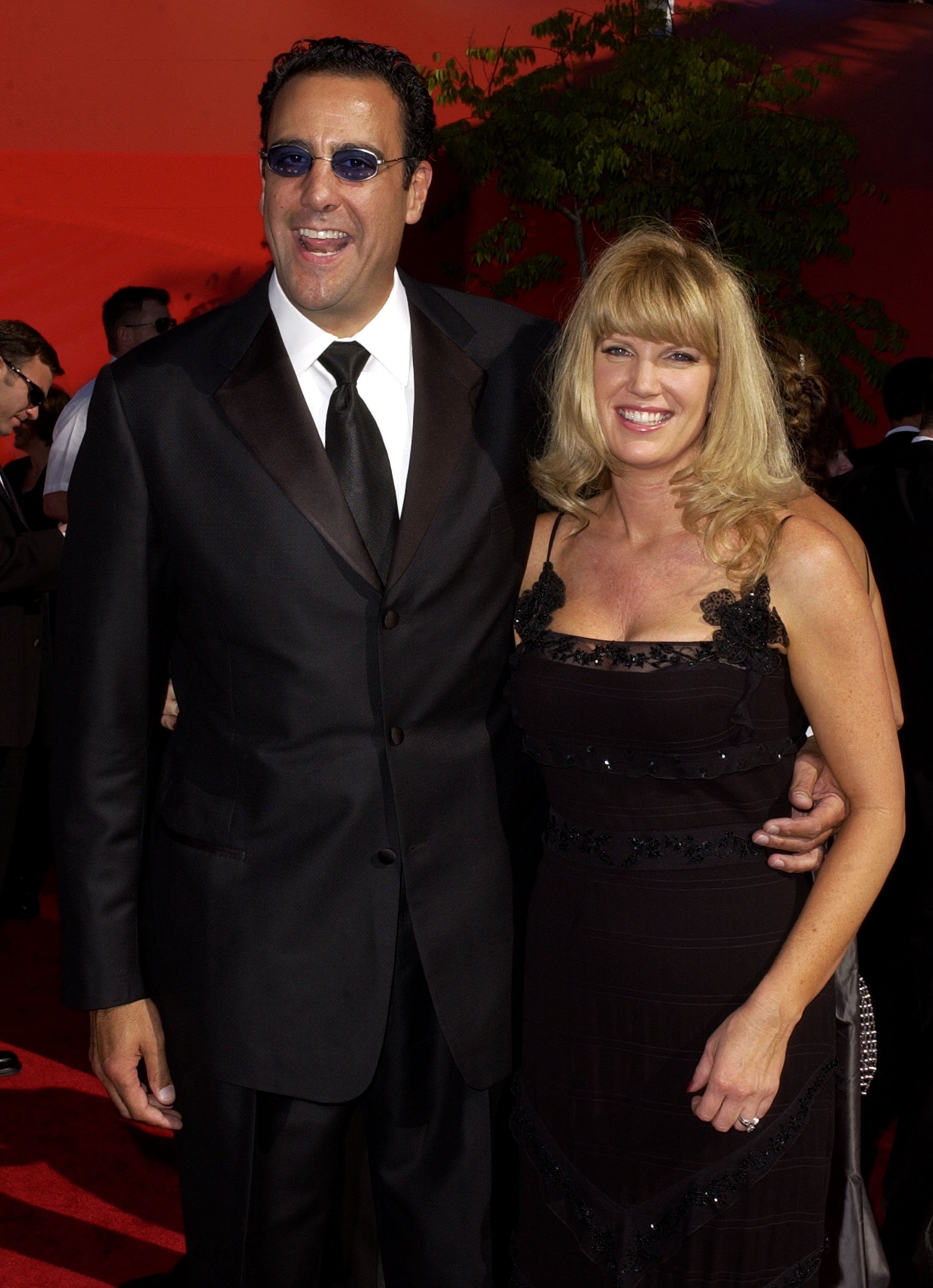 Brad Garrett and former wife Jill Diven at The 54th Annual Primetime Emmy Awards - in Los Angeles, California in September 2002. | Photo: Getty Images