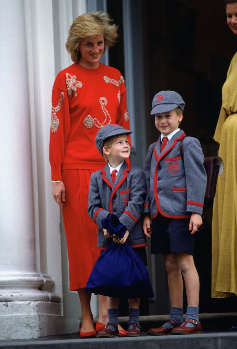 Princess Diana With Her Sons Prince William And Prince Harry Standing On The Steps Of Wetherby School On Prince Harry's first day of school in September 1989 | Source: Getty Images