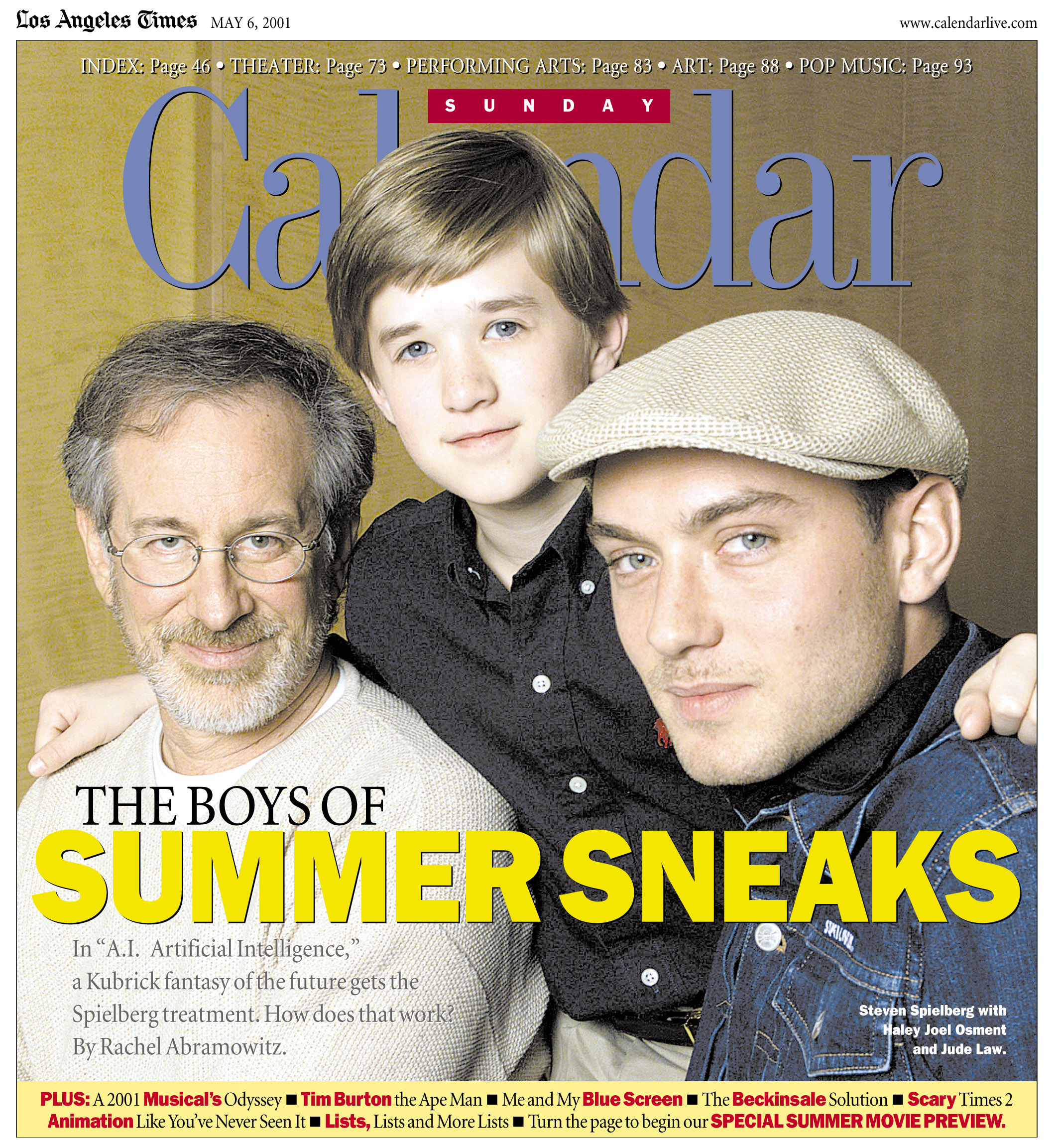Steven Spielberg, Haley Osment and Jude Law on the Sunday Calendar on May 6, 2001 | Source: Getty Images