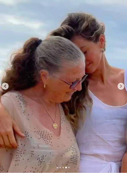 Vânia Nonnenmacher and Gisele Bündchen in a warm embrace. | Source: Instagram/gisele