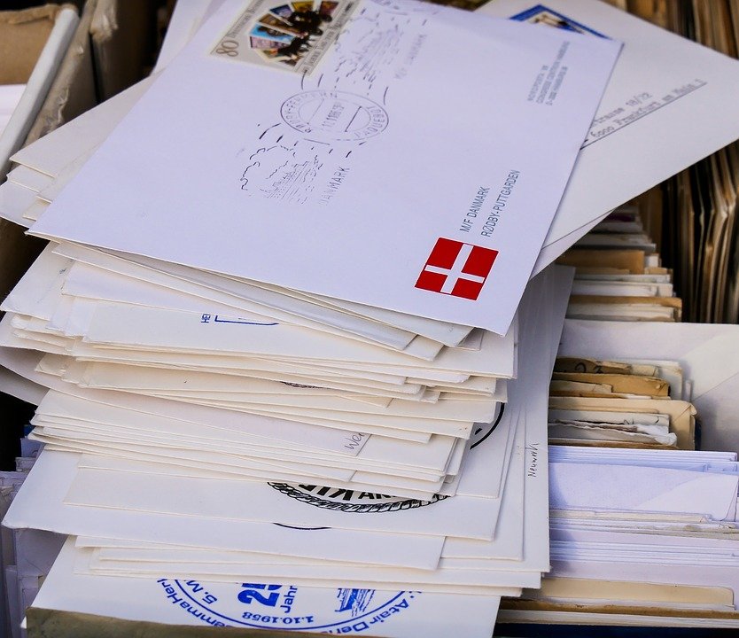 Letters in the mail | Photo: Pixabay