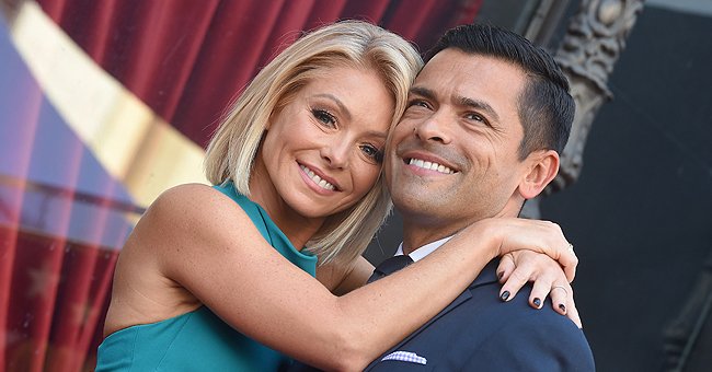 Kelly Ripa and Mark Consuelos at the ceremony honoring Ripa with a star on the Hollywood Walk of Fame on October 12, 2015, in California | Photo: Axelle/Bauer-Griffin/FilmMagic/Getty Images