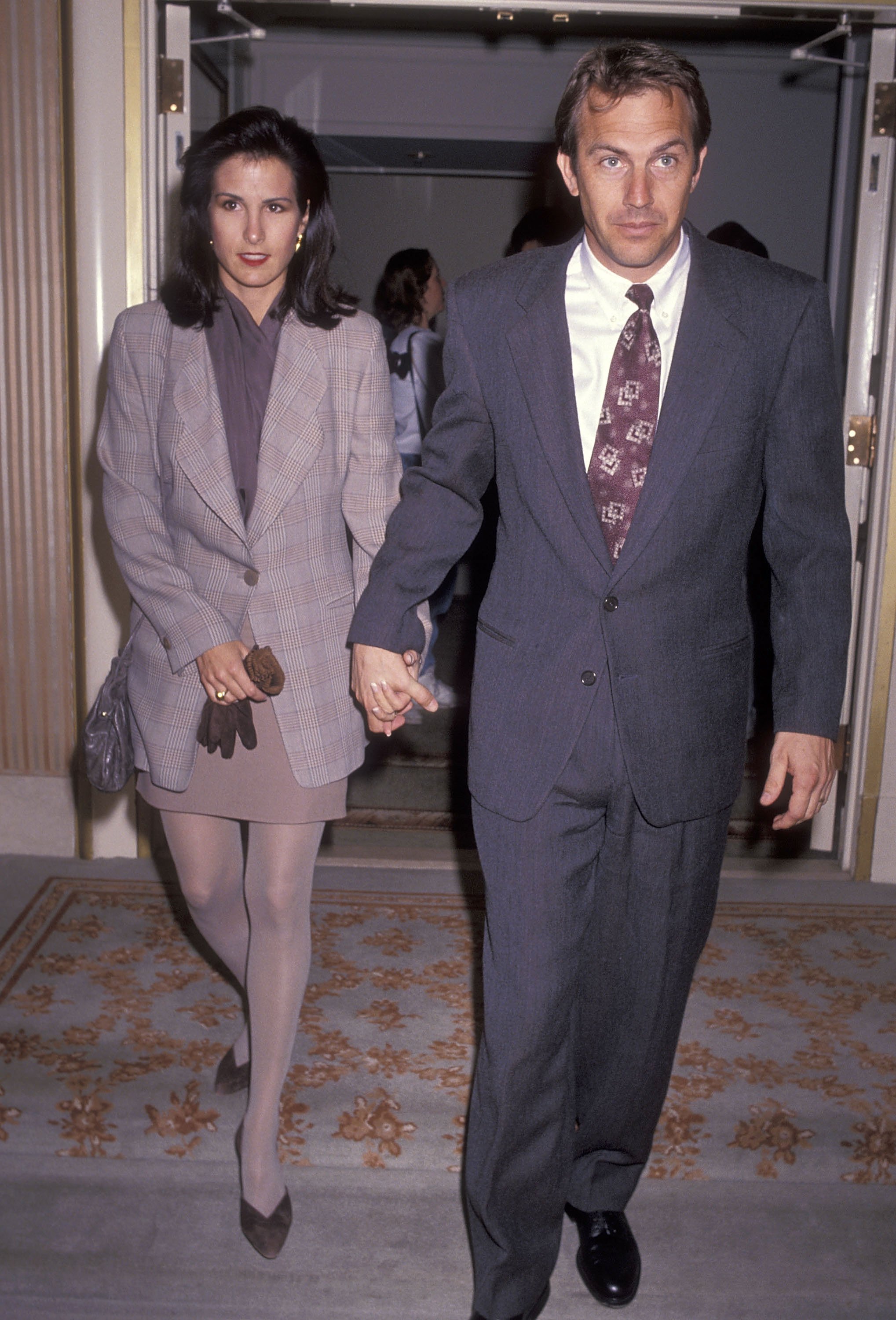 Kevin Costner and Cindy Costner attend the Second Annual Producers Guild of America Golden Laurel Awards at the Regent Beverly Wilshire Hotel in Beverly Hills, California on March 5, 1991 | Source: Getty Images