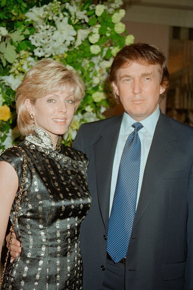 Donald Trump and Marla Maples at Claridge's hotel, London on June 4, 1996 | Photo: Getty Images