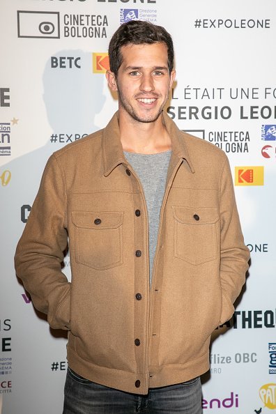 L'acteur Victor Belmondo assiste à l'inauguration de l'exposition " Il Etait Une Fois Sergio Leone " à la Cinémathèque Française. | Photo: GettyImage L'acteur Victor Belmondo assiste à l'inauguration de l'exposition " Il Etait Une Fois Sergio Leone " à la Cinémathèque Française. | Photo: GettyImage