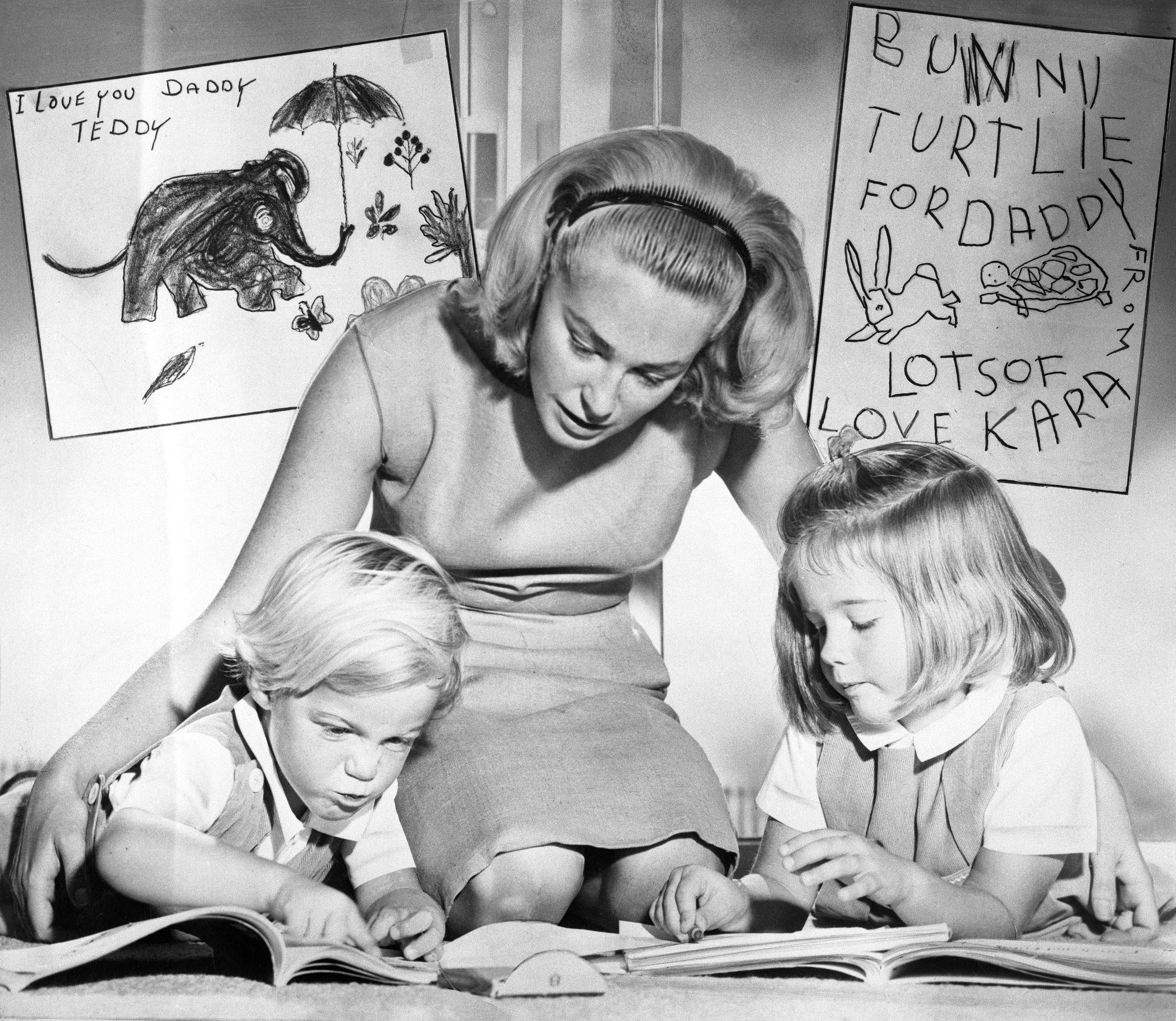 Joan, Ted Jr., and Kara Kennedy on October 4, 1964. | Source: Getty Images
