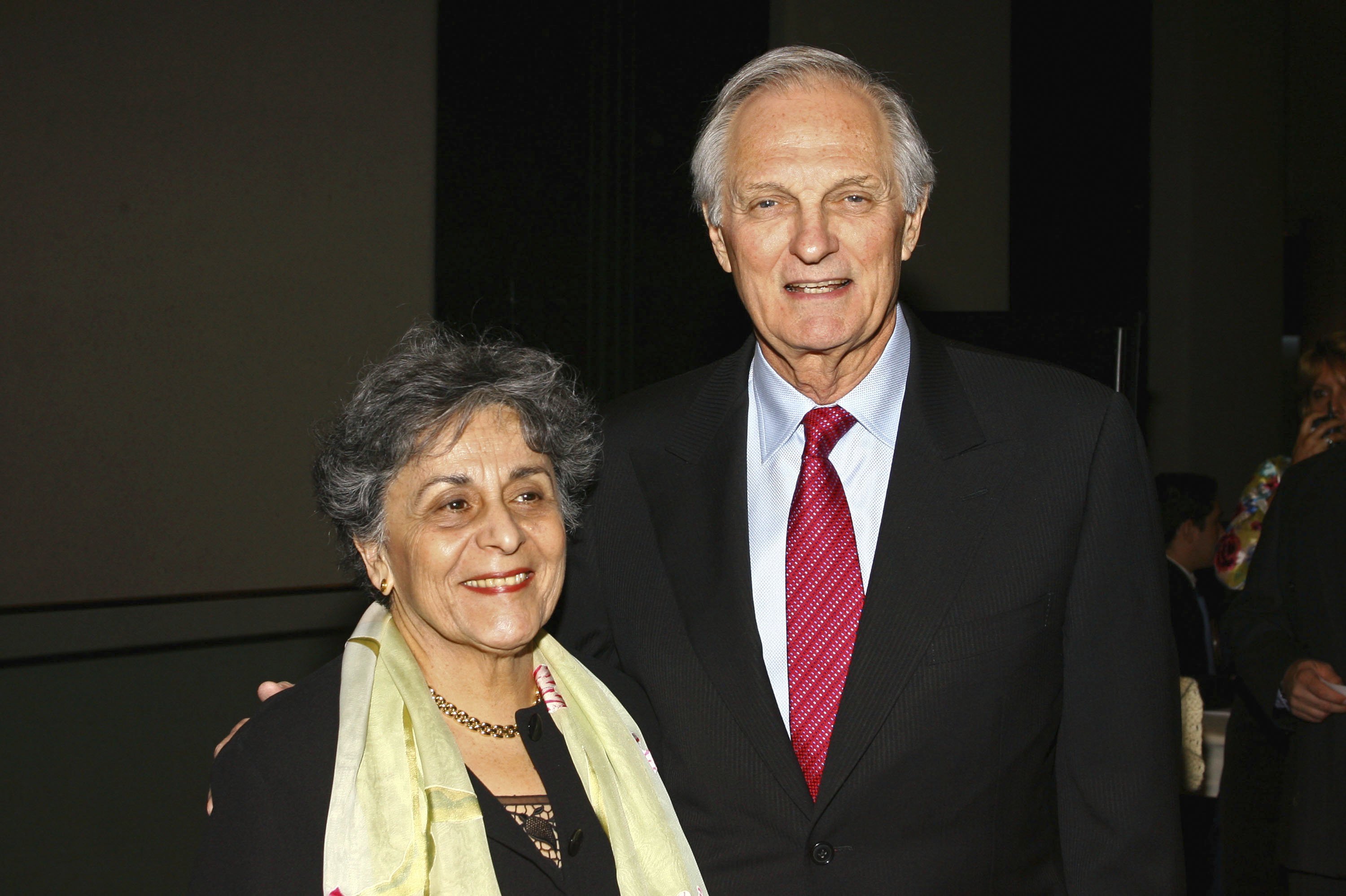 Arlene Alda und ihr Mann Alan Alda bei National Italian American Foundation East Coast Gala, 2006 in New York | Quelle: Getty Images