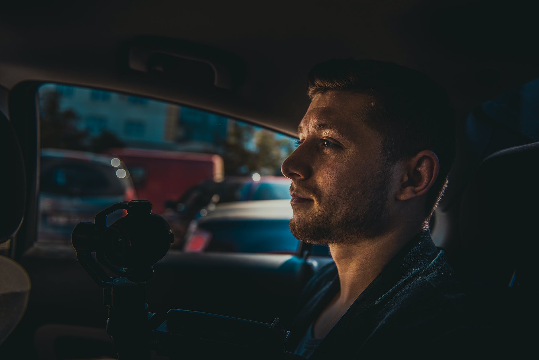 Karl got in the taxi and told the driver to take him to the airport. | Source: Pexels