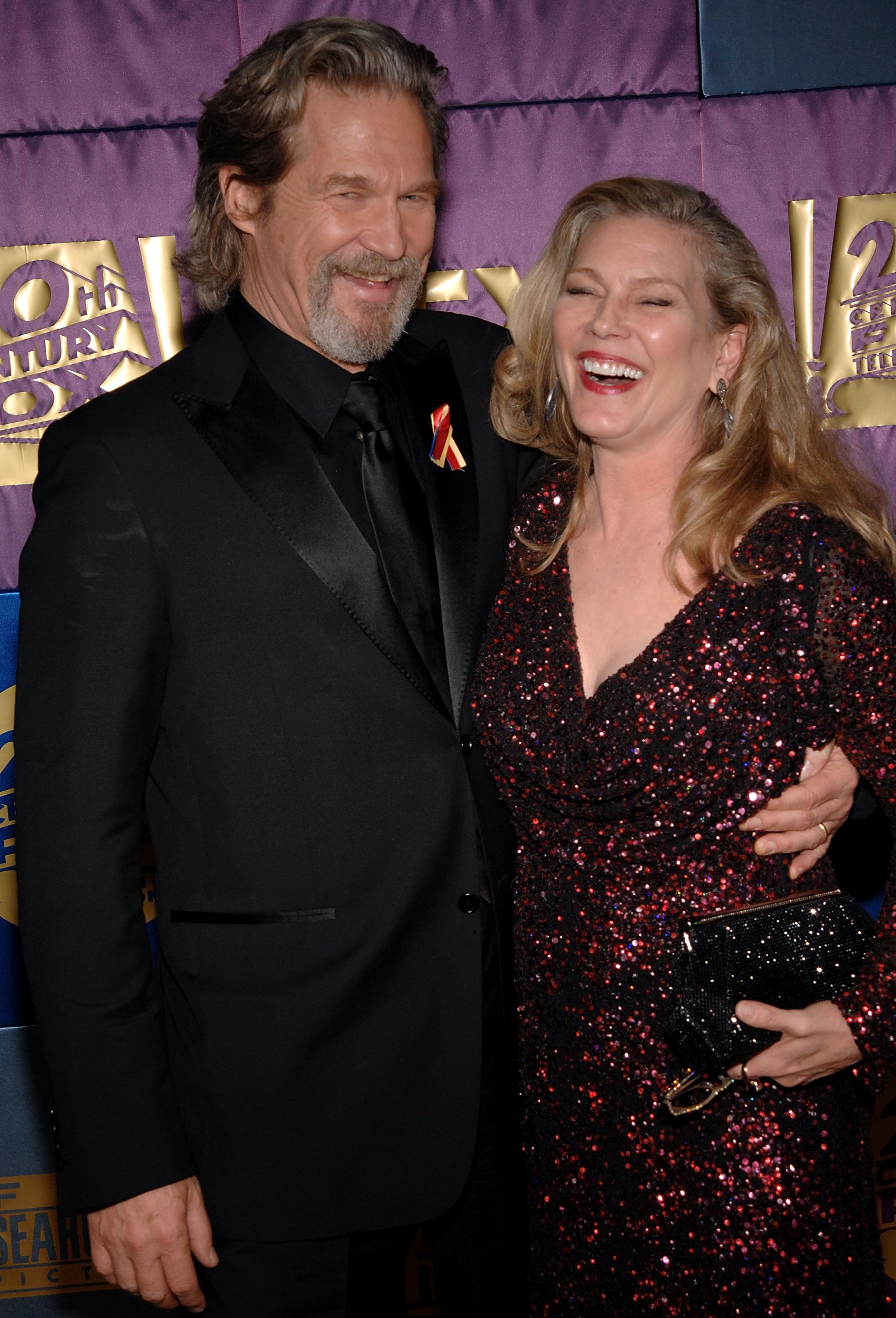eff Bridges (L) and Susan Geston attend Fox's 2010 Golden Globes Awards Party at Craft on January 17, 2010 in Century City, California | Source: Getty Images 