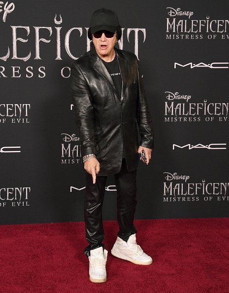Gene Simmons arrives at the World Premiere Of Disney's "Maleficent: Mistress Of Evil" at El Capitan Theatre | Photo: Getty Images