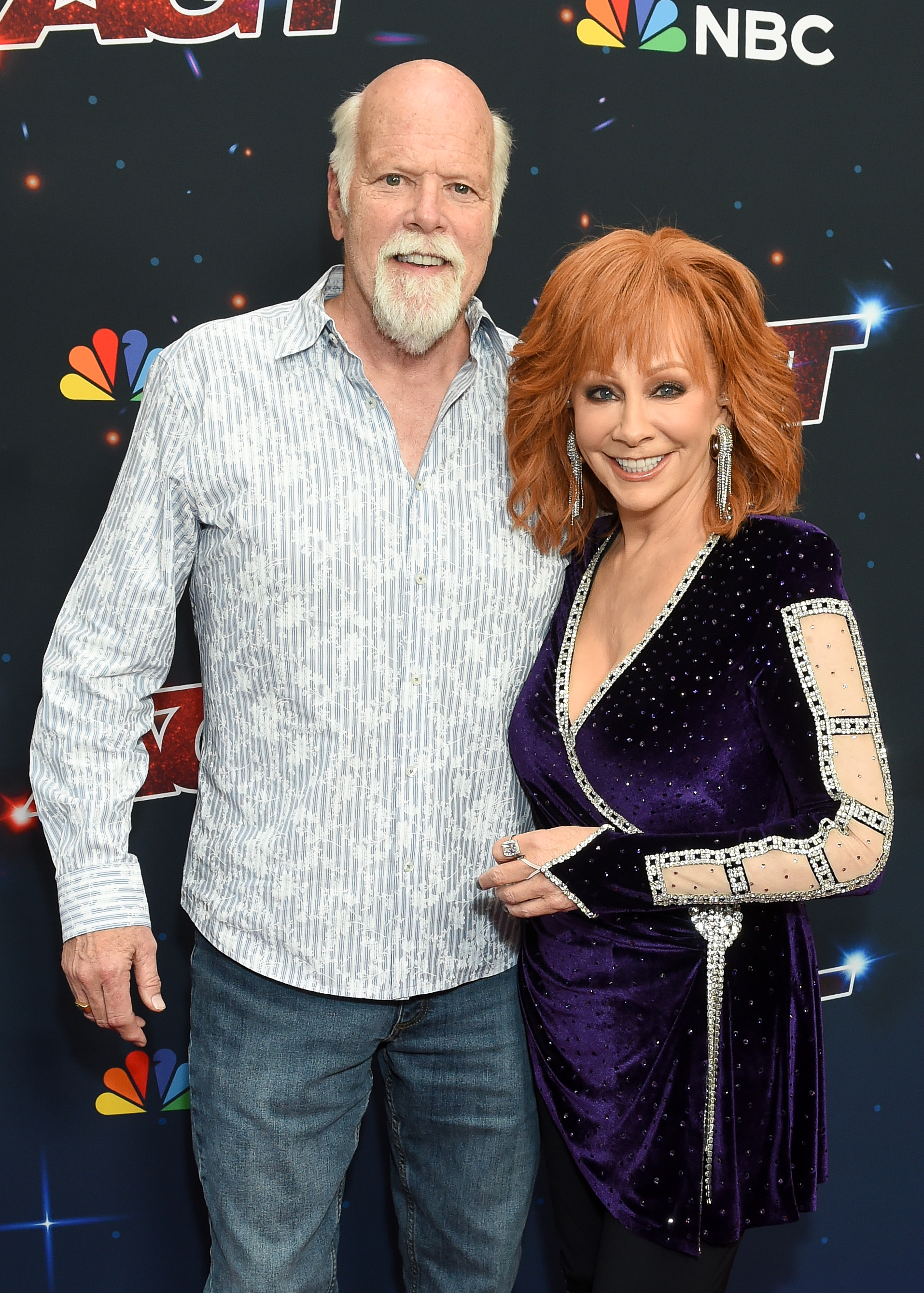 Rex Linn and Reba McEntire at the "America's Got Talent" red carpet at the Hotel Dena on September 20, 2023 in Pasadena, California. | Source: Getty Images