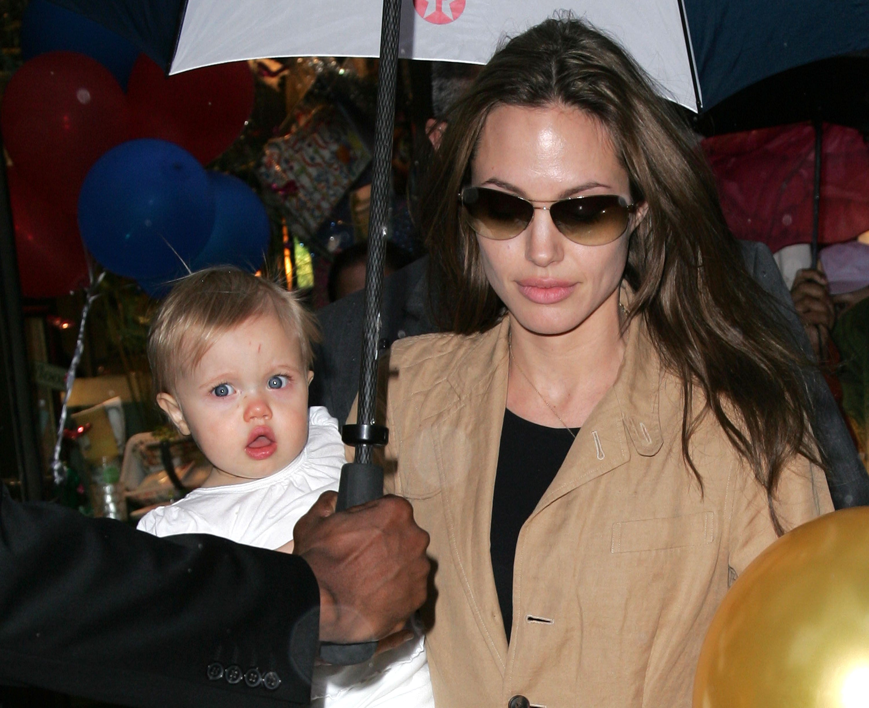 Angelina Jolie and her daughter Shiloh in New York in 2007. | Source: Getty Images