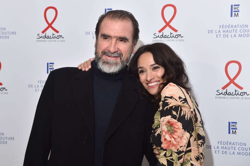 Eric Cantona et Rachida Brakni assistent au dîner de gala Sidaction 2020 au Pavillon Cambon le 23 janvier 2020 à Paris, France. | Photo : Getty Images. Eric Cantona et Rachida Brakni assistent au dîner de gala Sidaction 2020 au Pavillon Cambon le 23 janvier 2020 à Paris, France. | Photo : Getty Images.