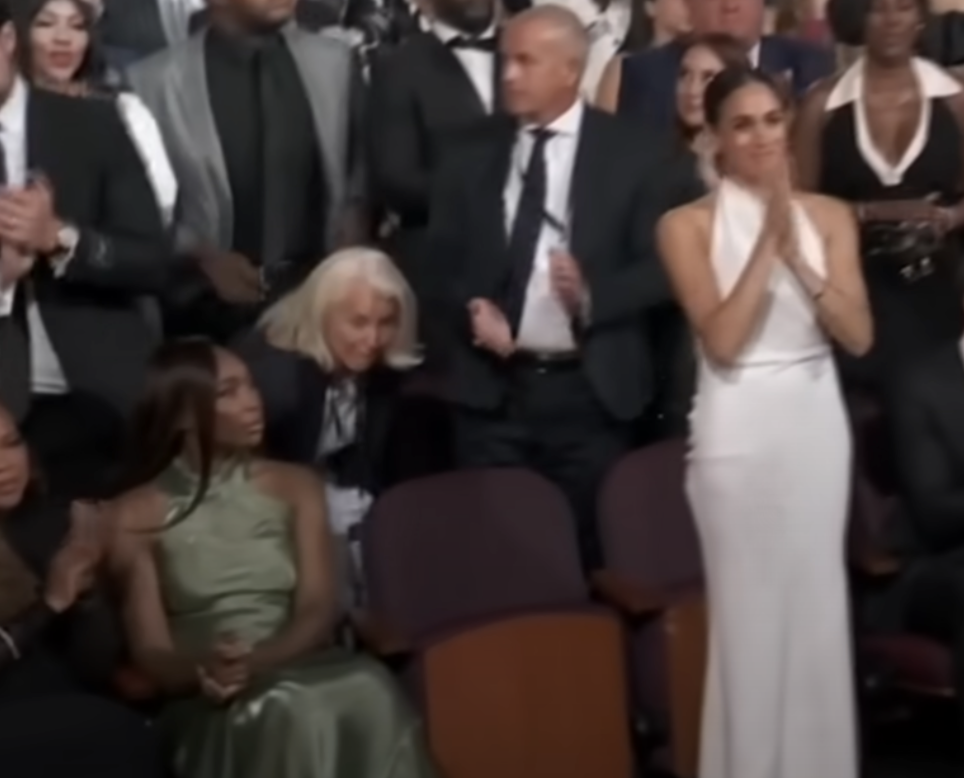 Venus Williams watches Meghan Markle standing and applauding for Prince Harry at the 2024 ESPY Awards on July 11, 2024. | Source: YouTube/espn