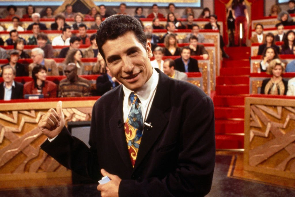 Nagui, sur le plateau de son émission de télévision "Que le meilleur gagne", diffusée sur France 2. | Photo : Getty Images